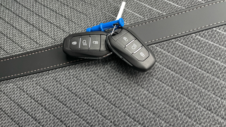 Peugeot 208 1.2 Hybrid 110 Allure 5dr e-DSC6 Petrol Hatchback